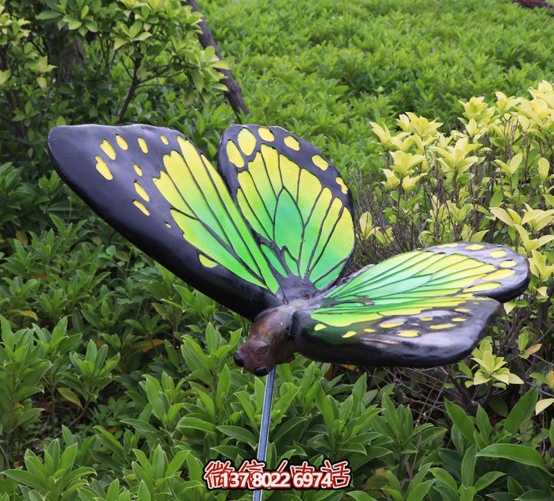 玻璃鋼蝴蝶雕塑，點(diǎn)亮操場(chǎng)創(chuàng)意之美