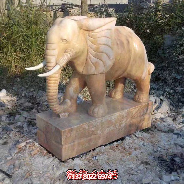自然石材雕塑，吉祥大象守護家門