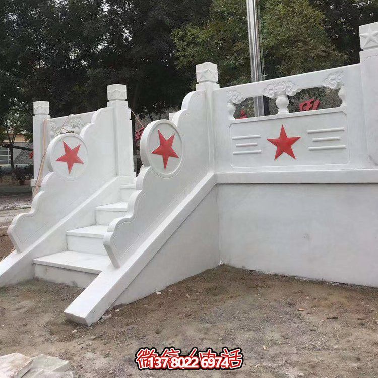 石欄桿護欄系統，為大理學校、政府及單位提供安全升旗臺