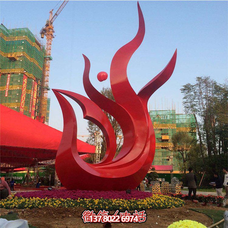 精美不銹鋼鳳凰雕塑，點綴精致小區(qū)、別墅環(huán)境