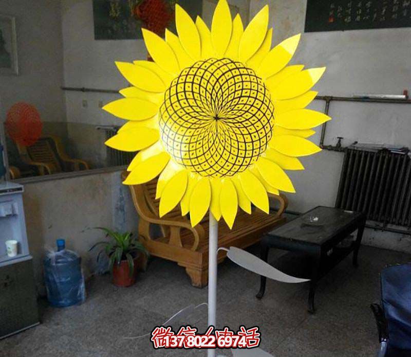 不銹鋼游樂(lè)園草坪擺放雕塑，向日葵裝飾