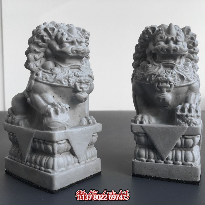 青石石雕一對(duì)看門(mén)的石獅子雕塑 青石石雕一對(duì)看門(mén)的石獅子雕塑