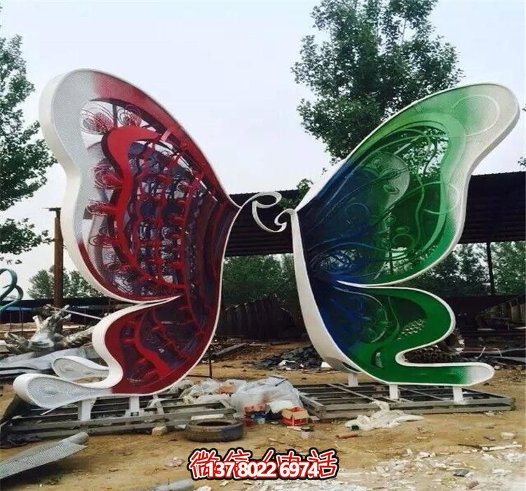 卡通玻璃鋼農(nóng)場蝴蝶雕塑 卡通玻璃鋼農(nóng)場蝴蝶雕塑